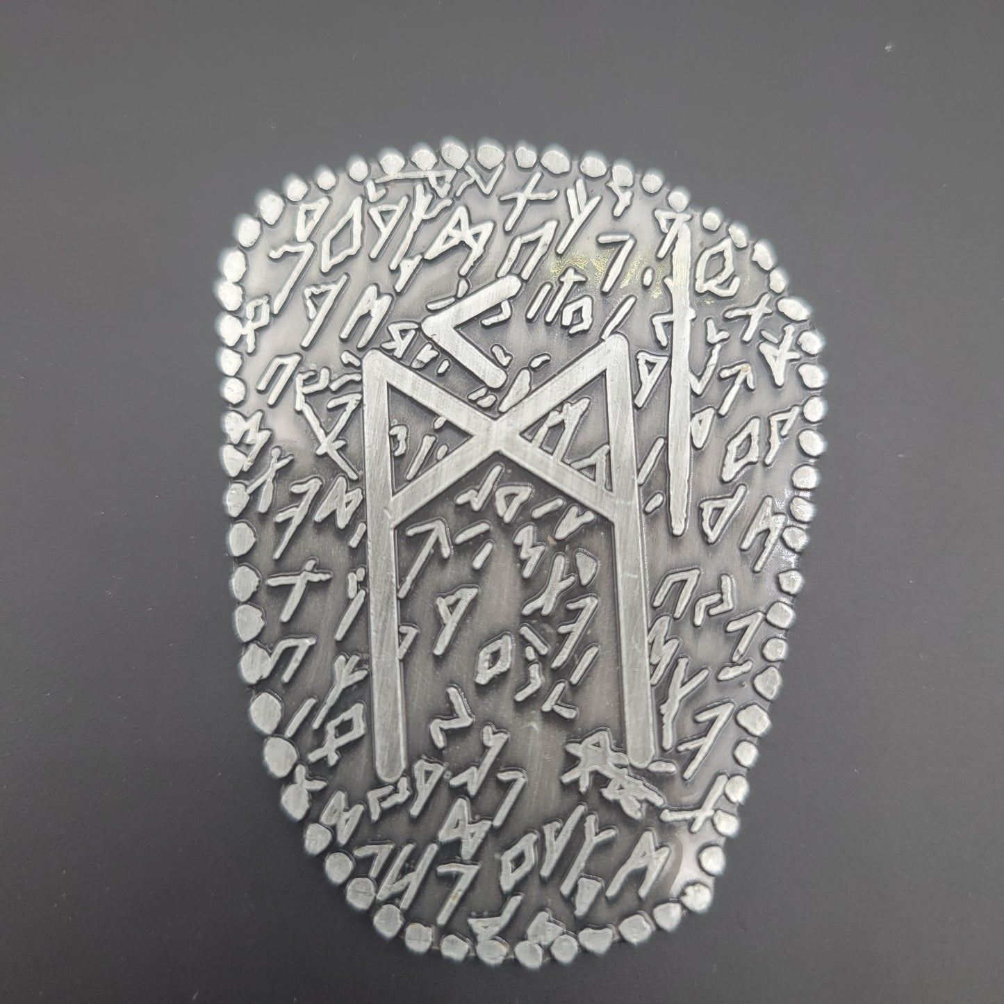 Solid Metal D2 Coin - Runic Writings