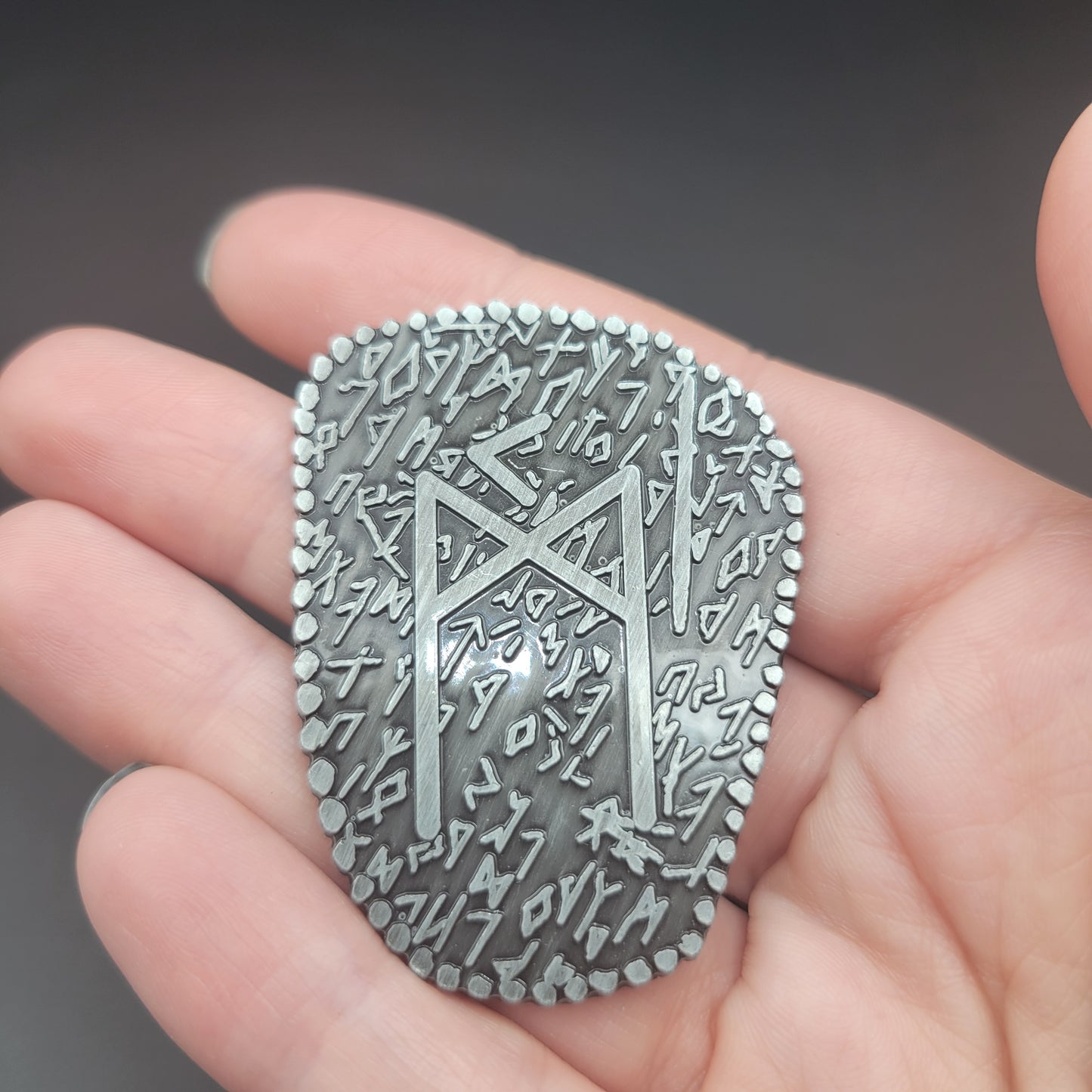 Solid Metal D2 Coin - Runic Writings